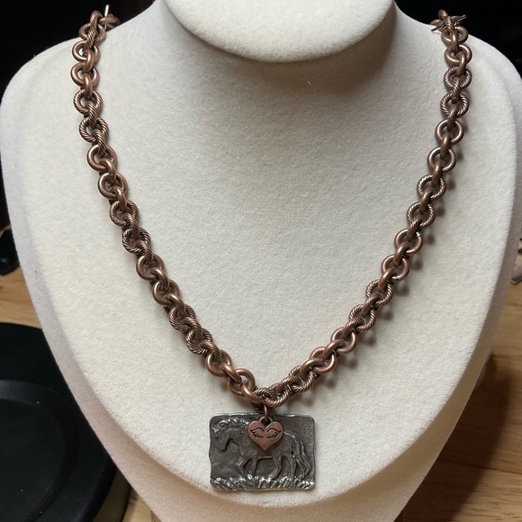 Copper curb chain with sterling silver horse pendant 🐎 🤠 - Picture 3 of 5